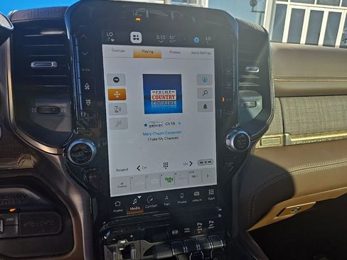 Used 2024 RAM 2500 Limited w/ Safety Group image 4