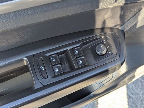 Used 2021 Volkswagen Atlas SE image 27