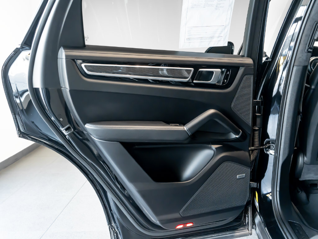 Certified 2021 Porsche Cayenne GTS AWD/4WD image 24