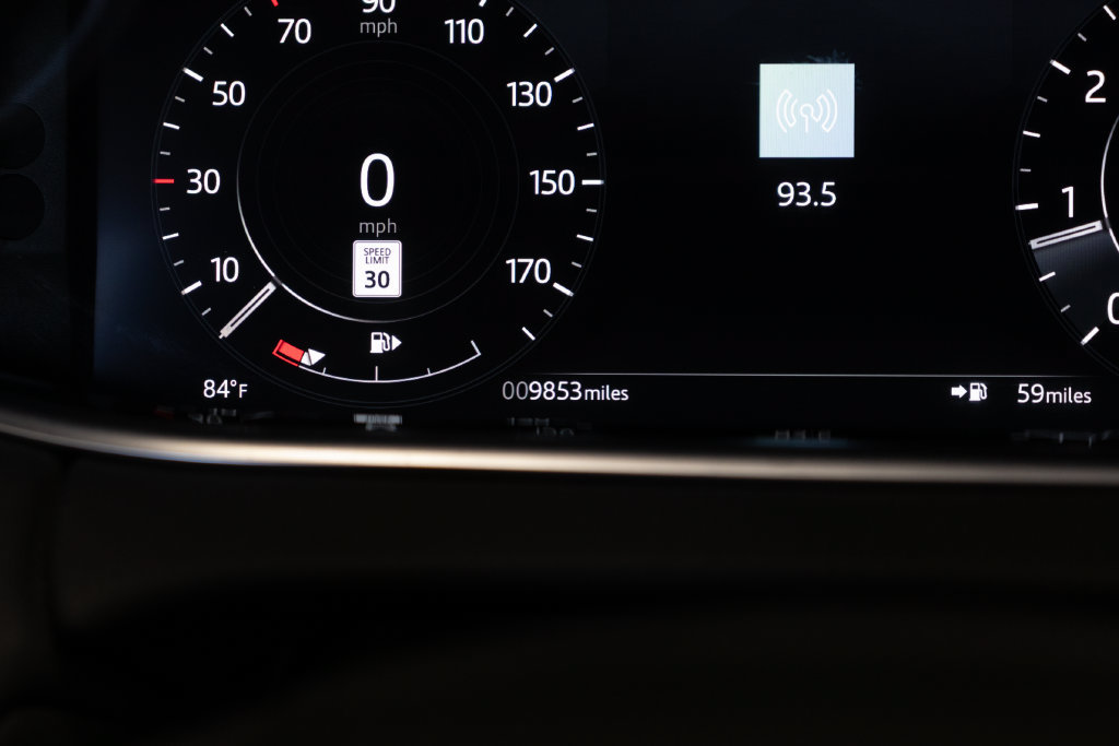 Used 2021 Land Rover Range Rover Evoque SE AWD/4WD image 28