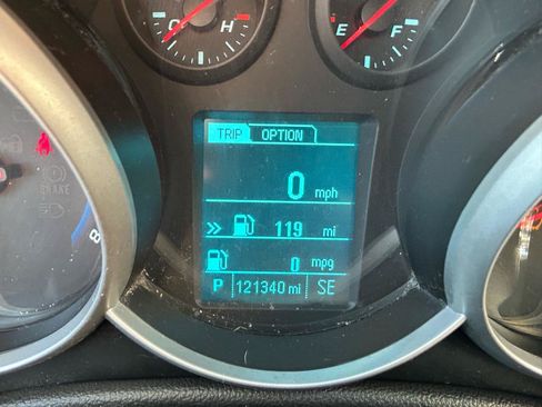 Used 2013 Chevrolet Cruze LT FWD image 21