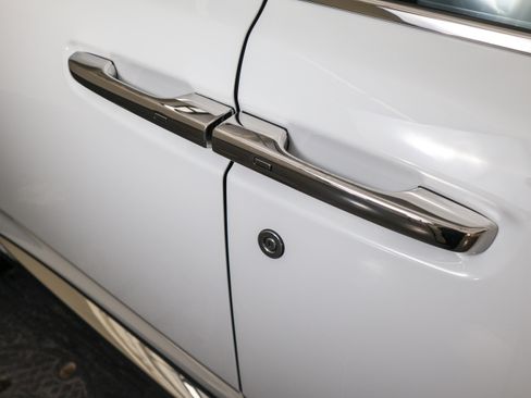 Used 2023 Rolls-Royce Cullinan image 58