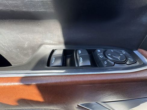 Used 2024 GMC Sierra 2500 Denali Ultimate image 13