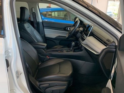 Used 2022 Jeep Compass Limited AWD/4WD image 19