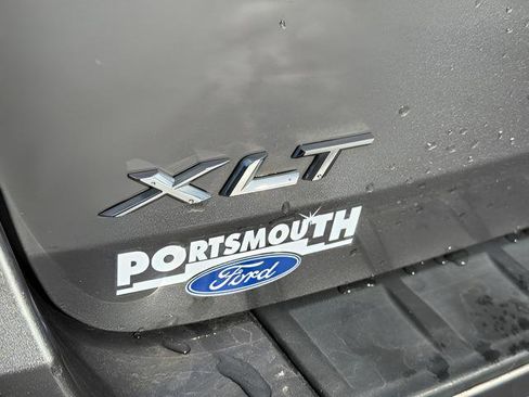 Used 2022 Ford Explorer XLT w/ Equipment Group 202A AWD/4WD image 21
