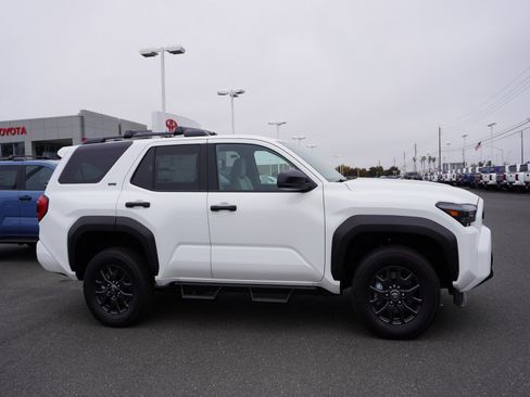 New 2026 Toyota 4Runner SR5 image 4