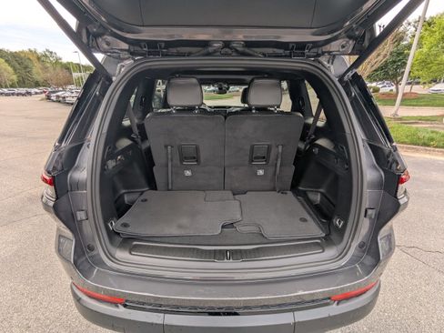 Certified 2023 Jeep Grand Cherokee L Laredo RWD image 17