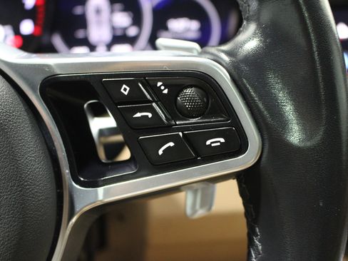 Used 2023 Porsche Cayenne Platinum Edition AWD/4WD image 13