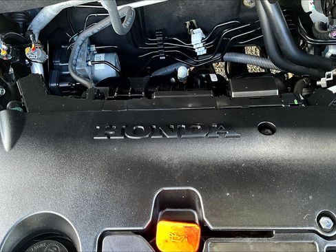 Used 2024 Honda HR-V Sport image 32