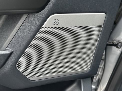 Used 2025 Ford F150 Lariat w/ Equipment Group 501A Mid image 23