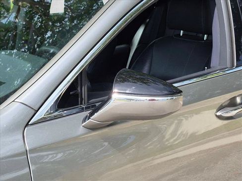 Used 2022 Lexus LS 500 w/ Accessory Package (Z2) RWD image 15