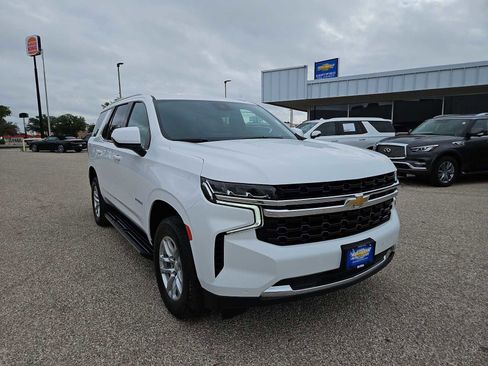Used 2023 Chevrolet Tahoe LS RWD image 2