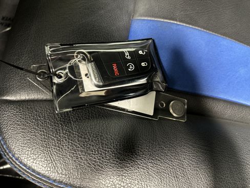 Used 2011 Dodge Charger R/T RWD image 36