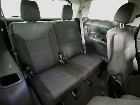 Used 2021 GMC Acadia SLE w/ Driver Convenience Package FWD image 26