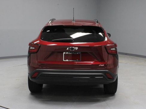 Used 2025 Chevrolet Trax RS w/ Driver Confidence Package FWD image 9