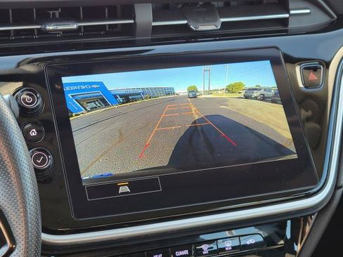 Used 2023 Chevrolet Bolt EUV LT FWD image 19