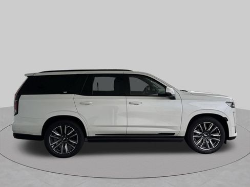 Used 2022 Cadillac Escalade Sport Platinum w/ Heavy-Duty Trailer Package AWD/4WD image 6