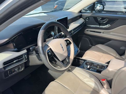 Used 2022 Lincoln Corsair Reserve w/ Equipment Group 201A AWD/4WD image 2