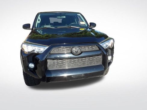 Used 2016 Toyota 4Runner SR5 RWD image 3