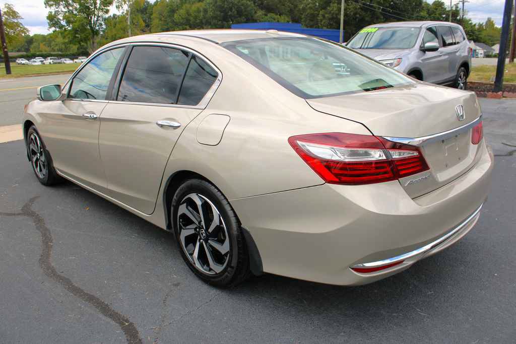 Used 2016 Honda Accord EX-L image 8