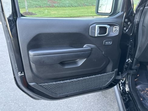 Certified 2021 Jeep Wrangler Unlimited Rubicon w/ Xtreme Recon 35" Tire Package image 15