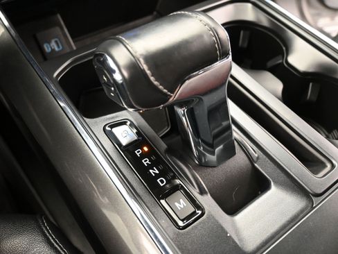 Used 2022 Ford F150 Lariat RWD image 18