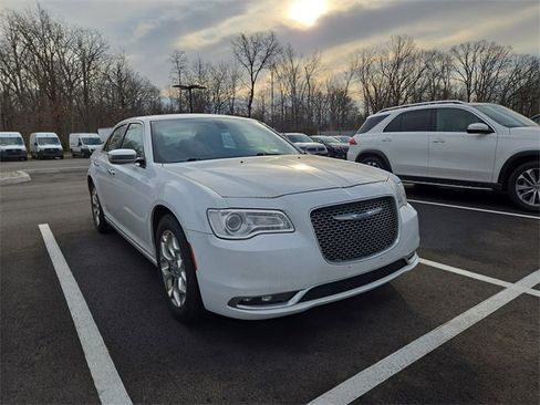 Used 2017 Chrysler 300 C Platinum image 1