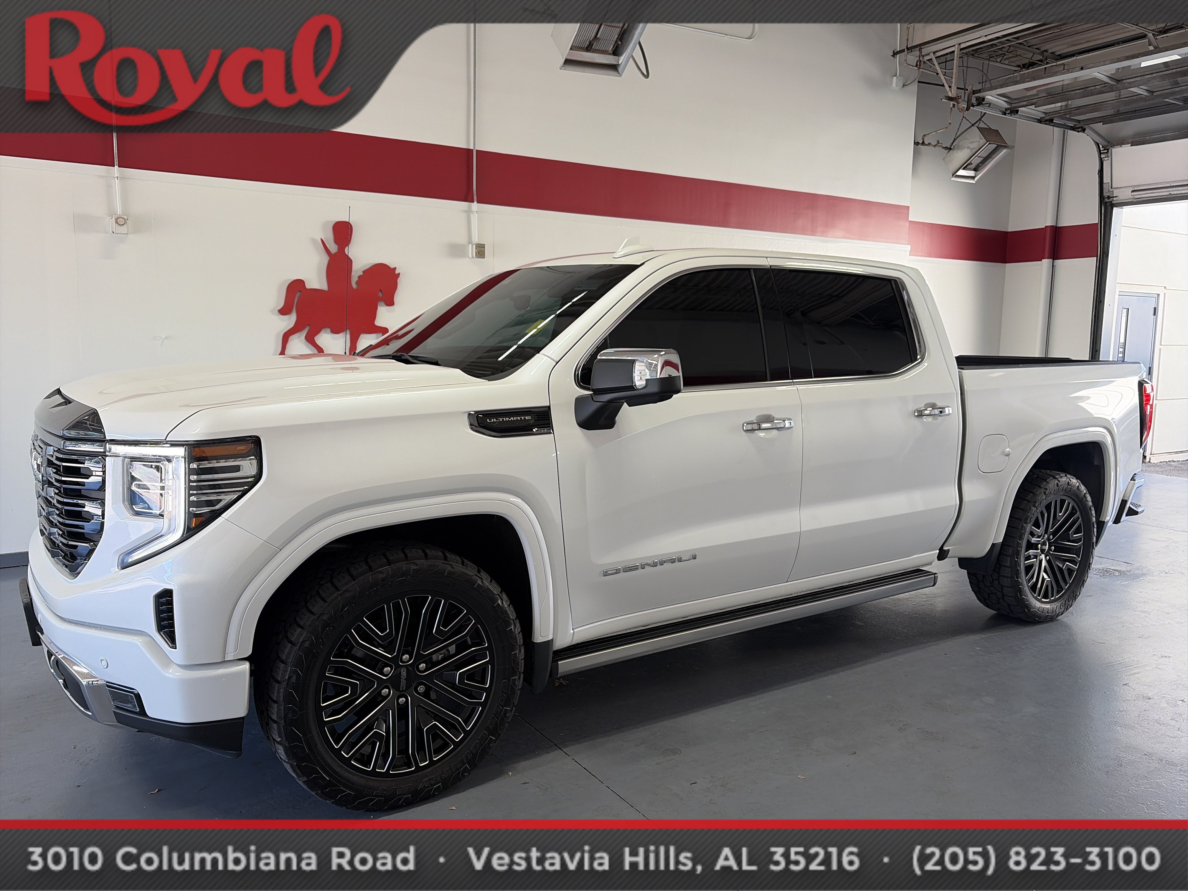 Used 2022 GMC Sierra 1500 Denali Ultimate AWD/4WD image 1