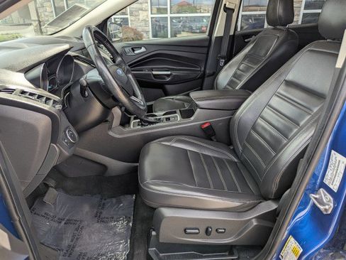 Used 2019 Ford Escape SEL image 10