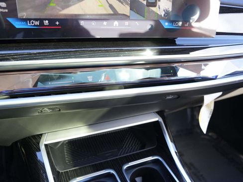 New 2026 BMW 740i 740i RWD w/ Premium Package image 23