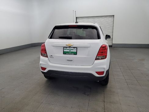 Used 2020 Chevrolet Trax LS w/ Fleet Convenience Package FWD image 7