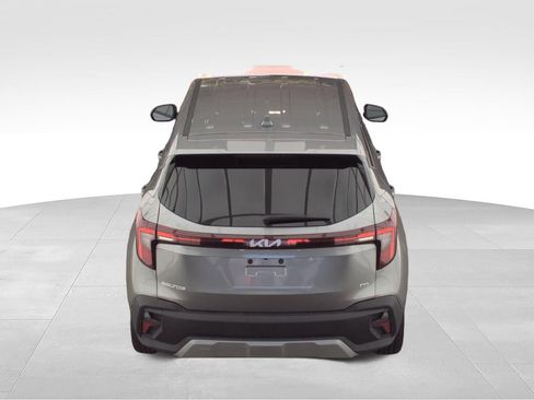 Used 2026 Kia Seltos LX AWD/4WD image 6