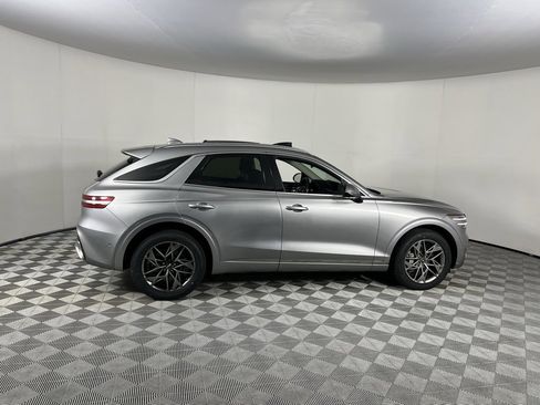 Used 2023 Genesis GV70 2.5T w/ Advanced Package image 5