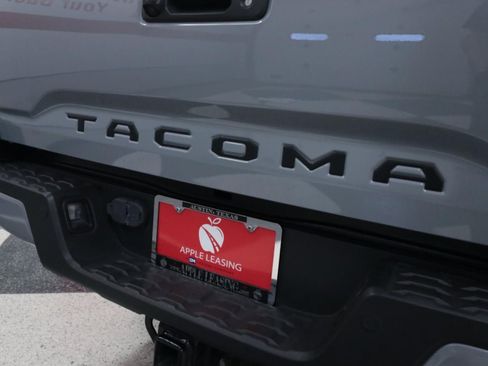 Used 2021 Toyota Tacoma TRD Sport w/ Technology Package RWD image 25