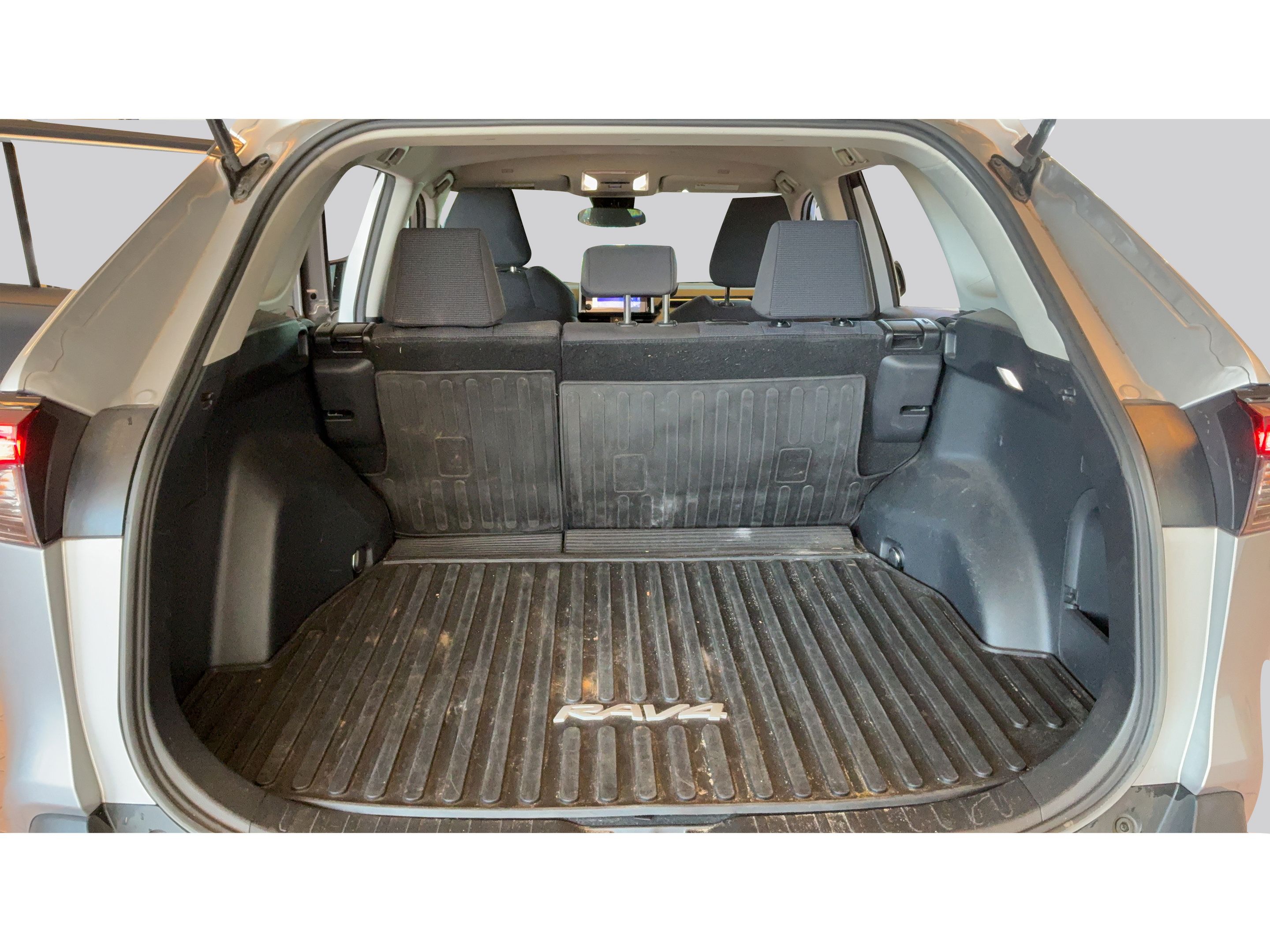 Certified 2024 Toyota RAV4 LE AWD/4WD image 27