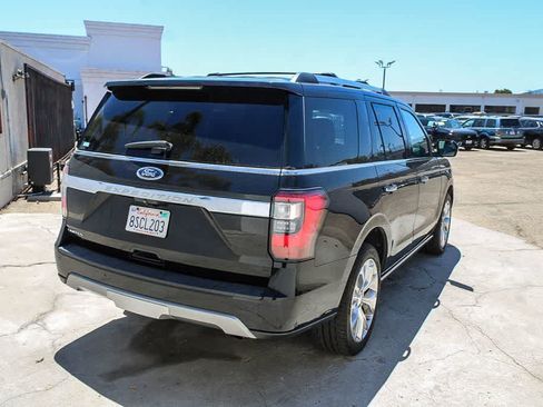 Used 2019 Ford Expedition Limited w/ Equipment Group 302A AWD/4WD image 9