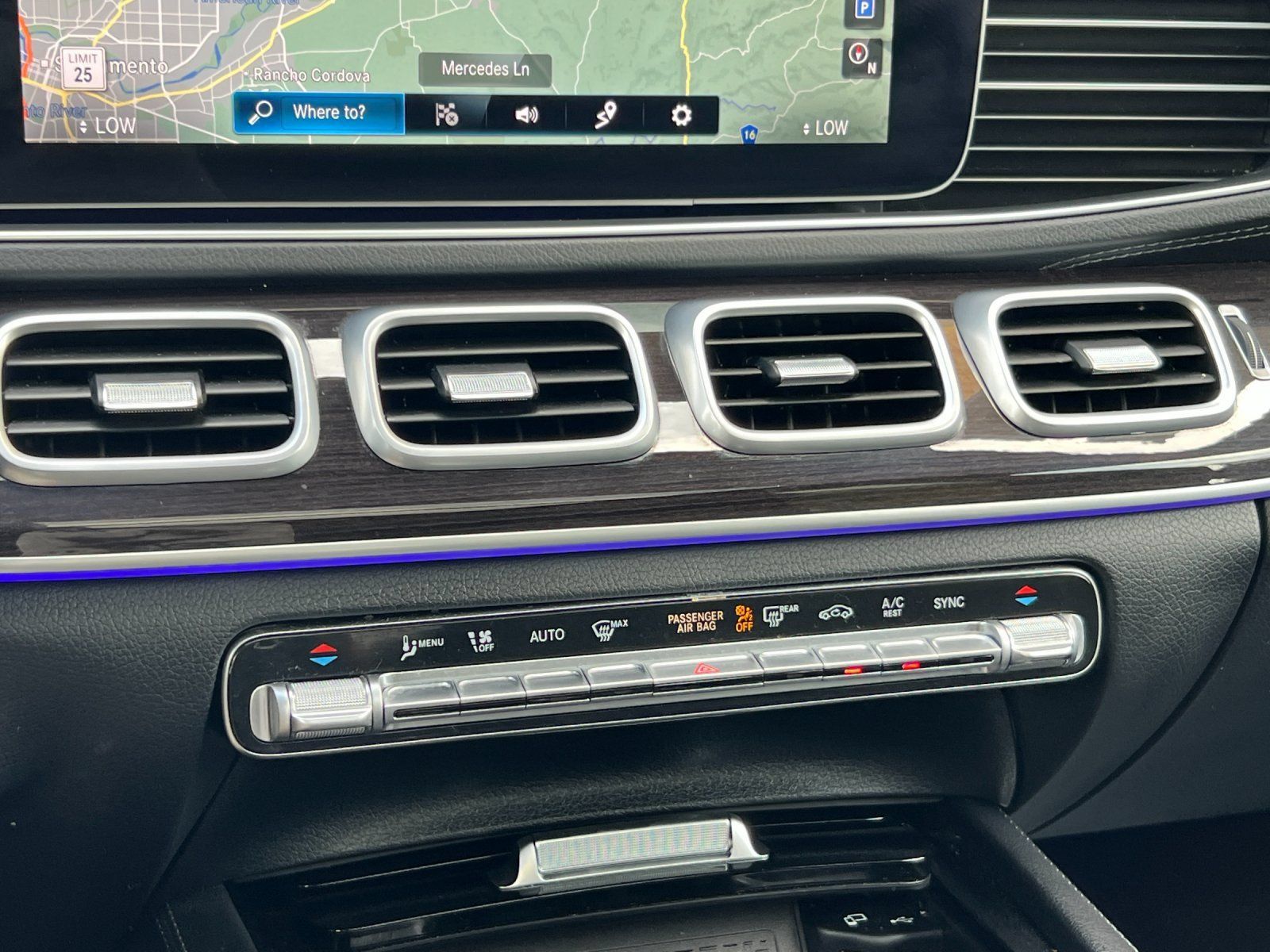 Used 2022 Mercedes-Benz GLS 450 4MATIC image 21