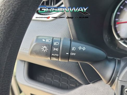 Used 2021 Toyota RAV4 XLE FWD image 22