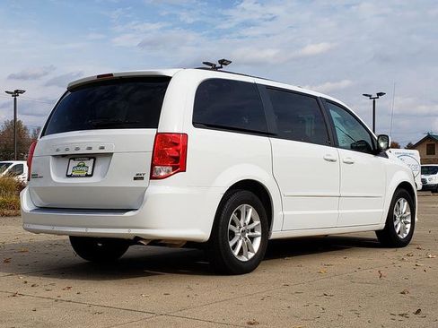 Used 2016 Dodge Grand Caravan SXT w/ Rear Park Assist Package image 6