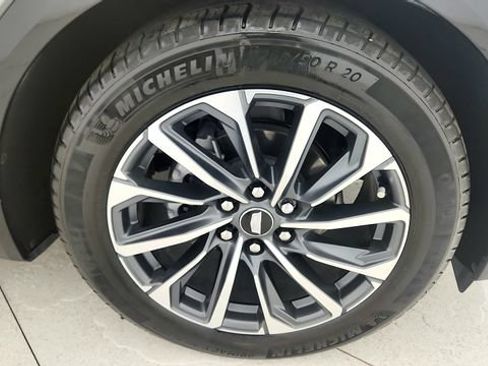 Used 2024 Cadillac Lyriq Sport RWD image 86