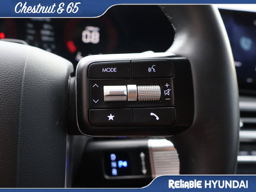 Used 2025 Hyundai Santa Fe SEL AWD/4WD image 29
