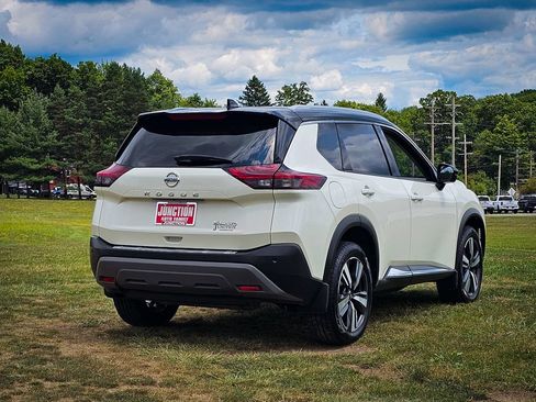 Used 2021 Nissan Rogue SL w/ Premium Package AWD/4WD image 3