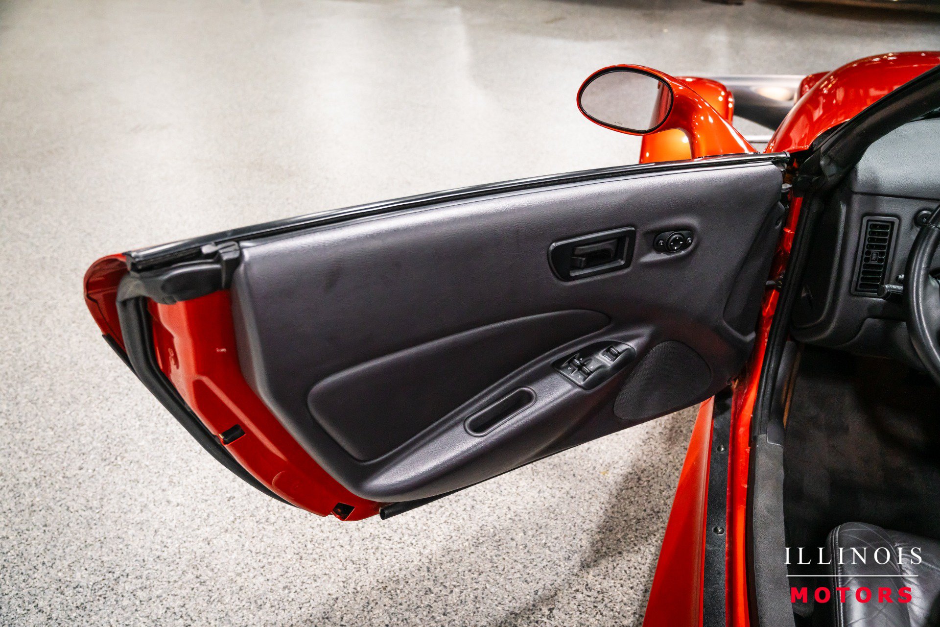 Used 2001 Chrysler Prowler RWD image 16