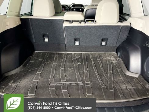Used 2023 Subaru Forester Limited image 15