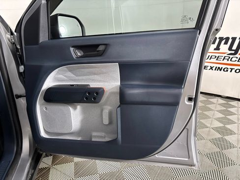 Used 2022 Ford Maverick XLT FWD image 29