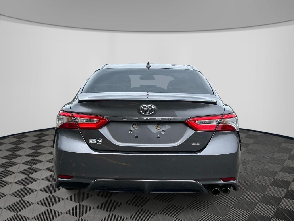 Used 2019 Toyota Camry SE FWD image 4