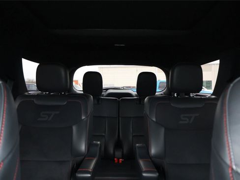 Certified 2025 Ford Explorer ST AWD/4WD image 27