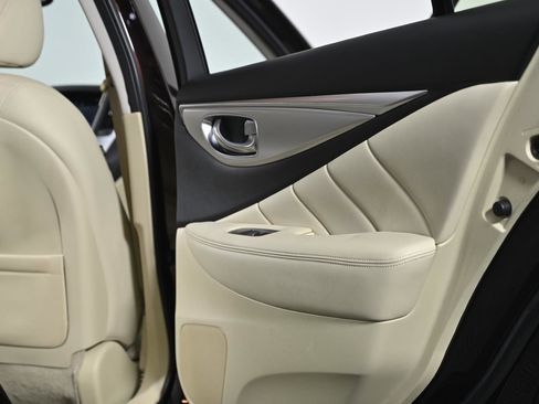 Used 2020 INFINITI Q50 Luxe w/ Essential Package (3.0T Luxe) image 29