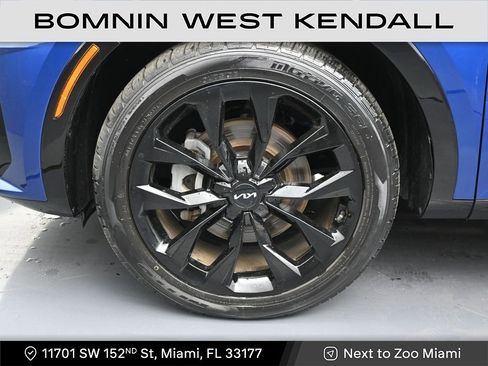 Used 2023 Kia Sorento SX image 9