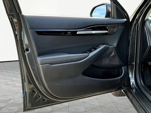 Used 2025 Kia Seltos S FWD image 21